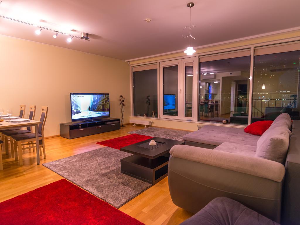 Airhome Apartments Талин Екстериор снимка