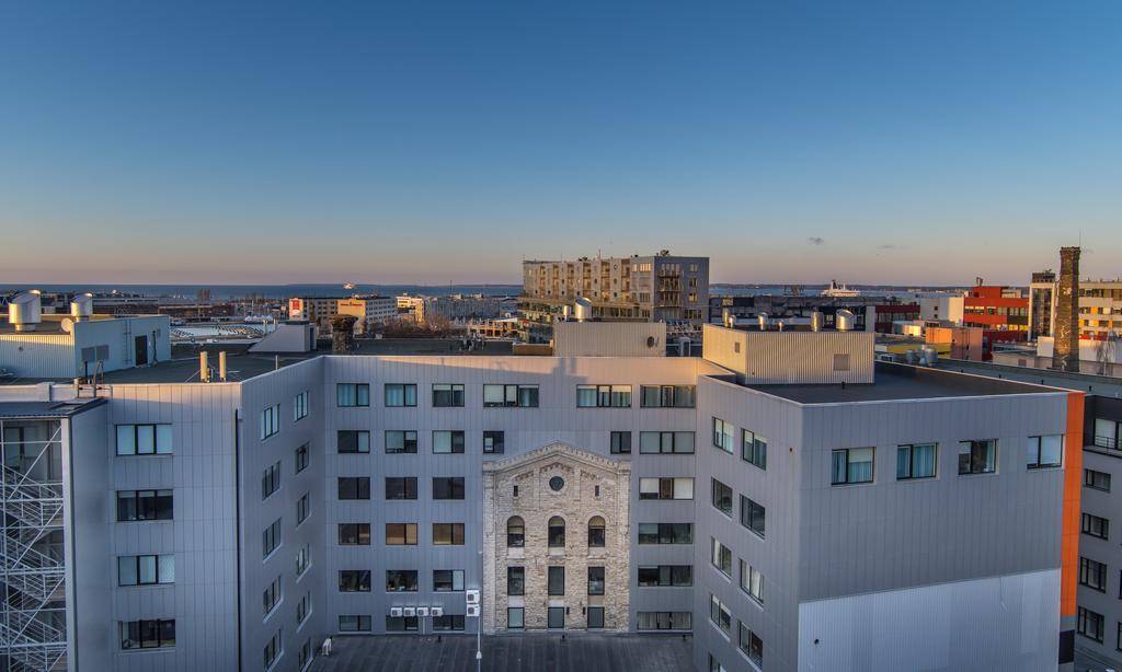 Airhome Apartments Талин Екстериор снимка