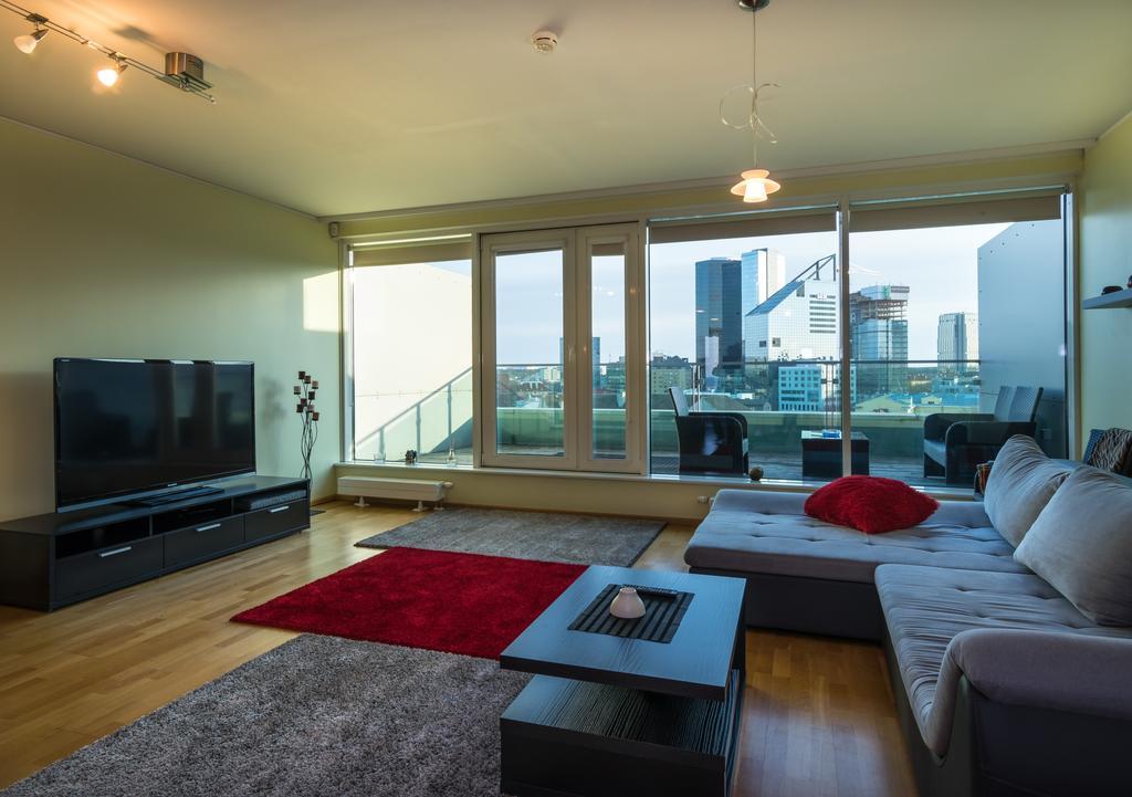 Airhome Apartments Талин Екстериор снимка